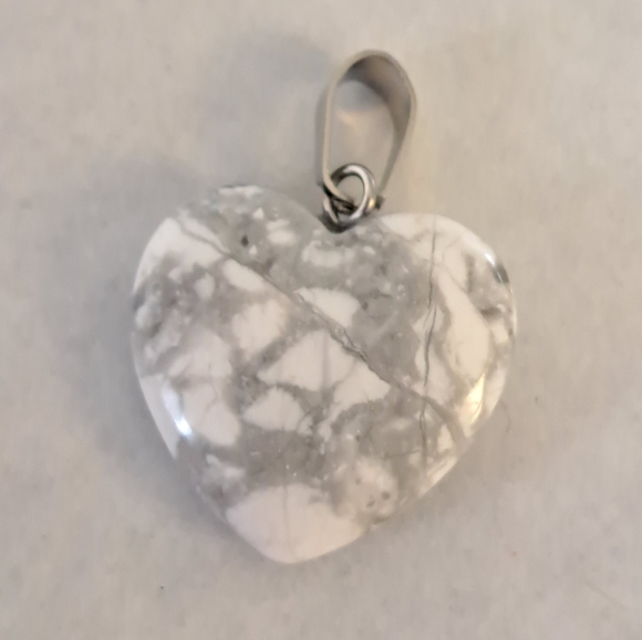 Jewelry - White Howlite Heart Pendant